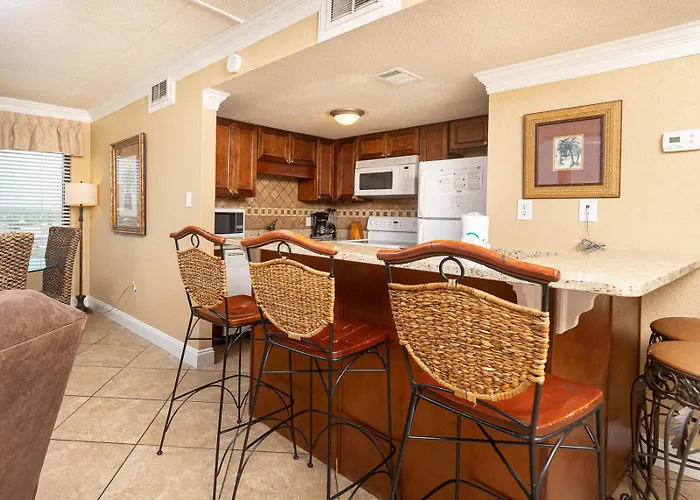 Island Winds East 811 Apartment